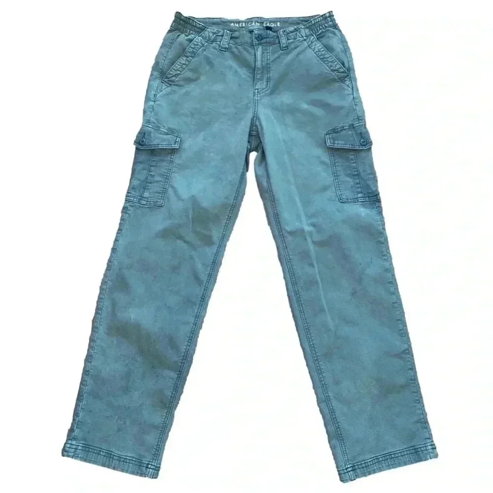 American Eagle Outfitters woman’s Cargo Jeans